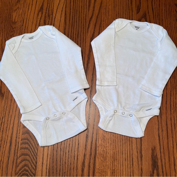 Gerber Other - Baby Boy or Girl 18M White Super Soft Organic Cotton Onesie Jumper Bodysuit